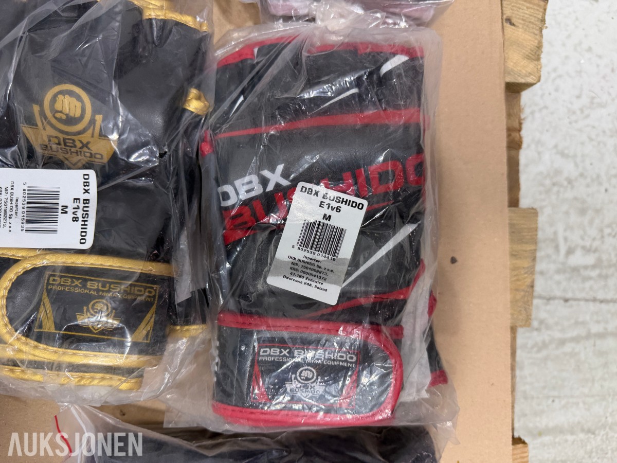 Stort parti DBX Bushido MMA-hansker og håndbeskyttelse