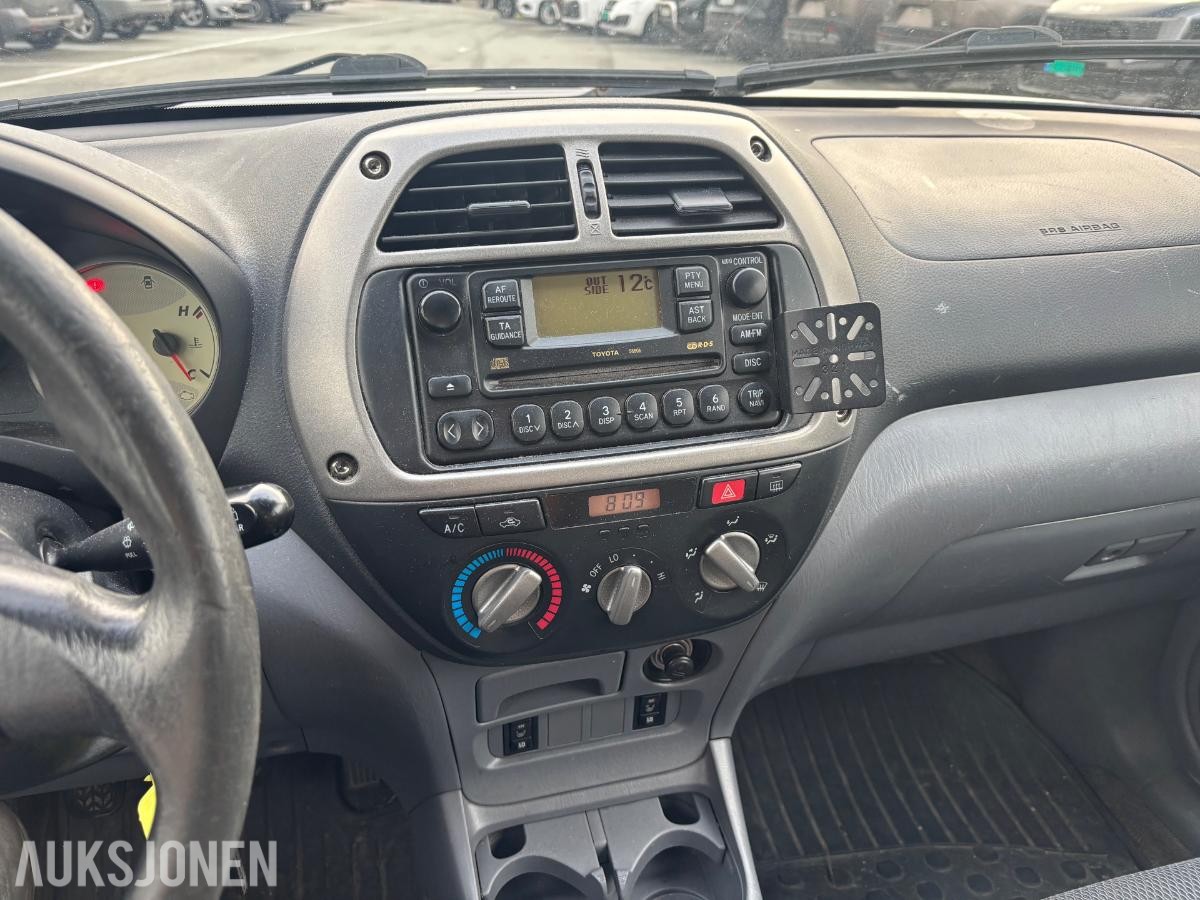 2003 Toyota RAV4 2.0 D-4D 116 HK 4WD
