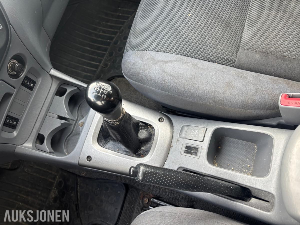 2003 Toyota RAV4 2.0 D-4D 116 HK 4WD