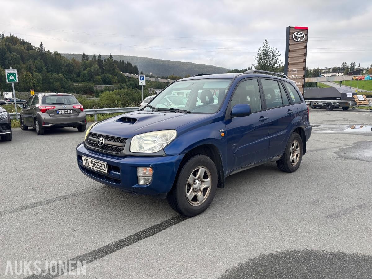 2003 Toyota RAV4 2.0 D-4D 116 HK 4WD