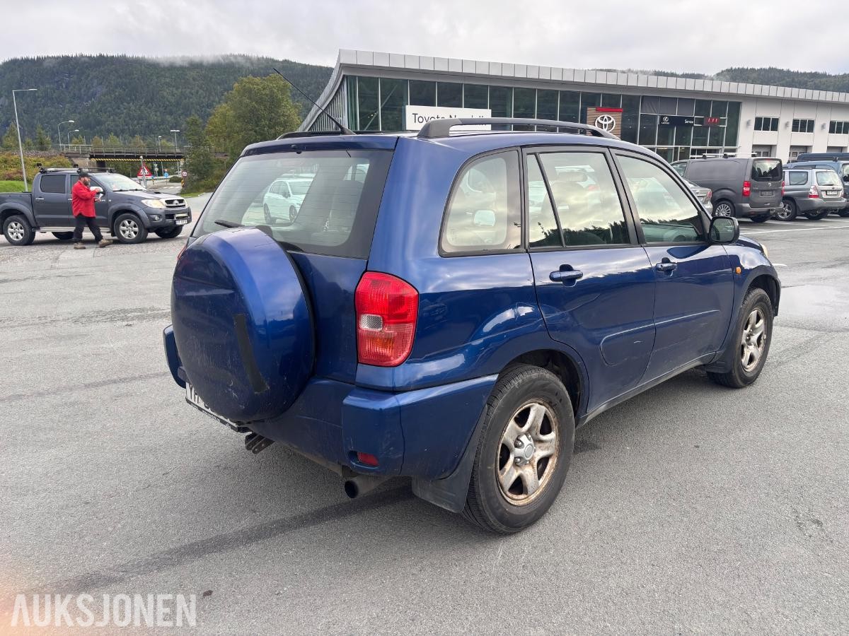 2003 Toyota RAV4 2.0 D-4D 116 HK 4WD