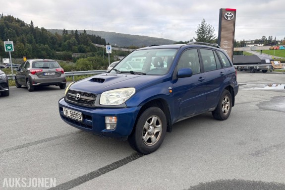2003 Toyota RAV4 2.0 D-4D 116 HK 4WD
