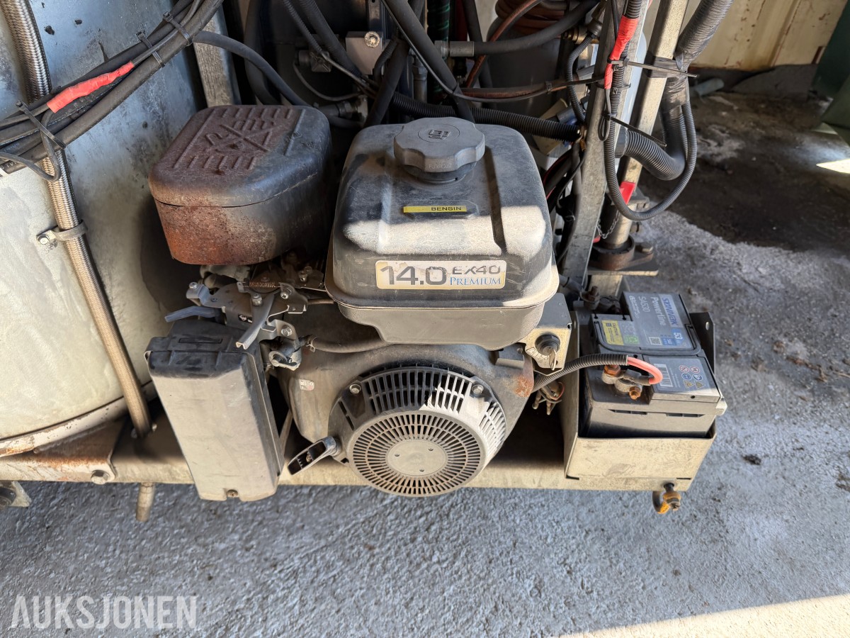 RME M75 asfaltfugemaskin