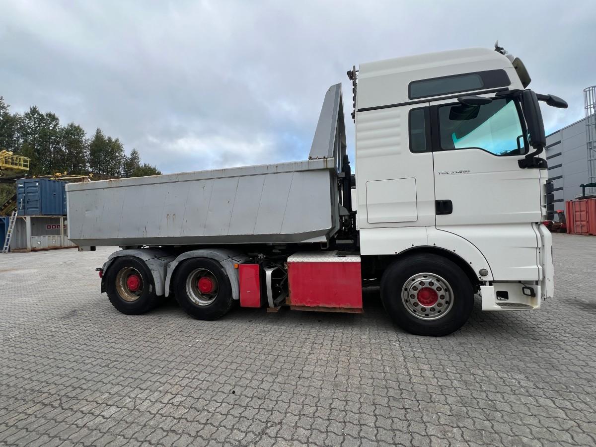 2009 MAN TGX 33.680 V8