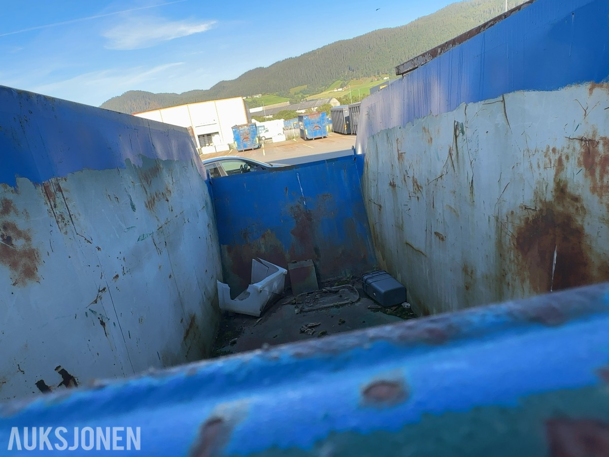 2 stk. BNS 10 m³ avfallscontainer