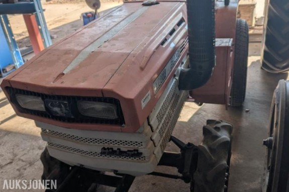 1990 Kubota B1400 traktor - mva fri