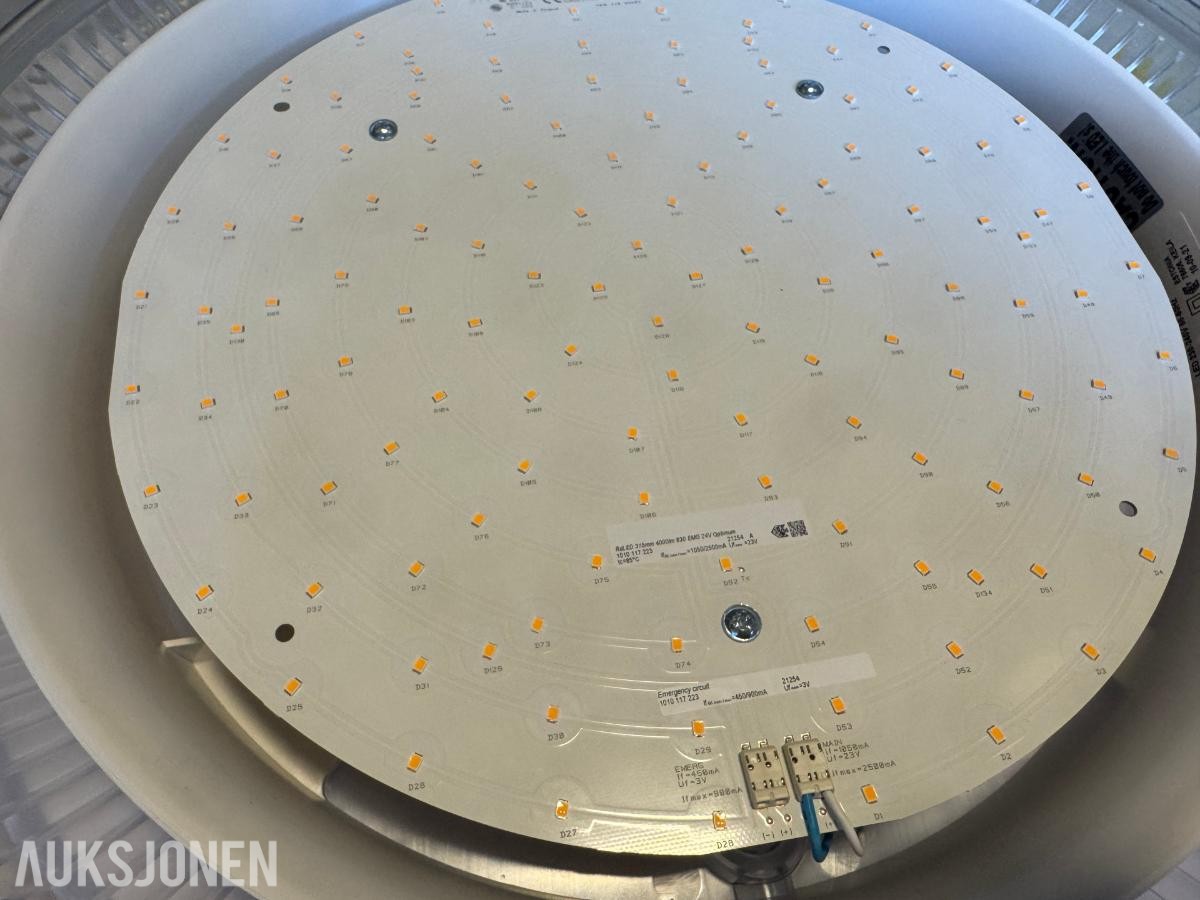 30 stk. ubrukte Glamox A10 S440 LED-lamper