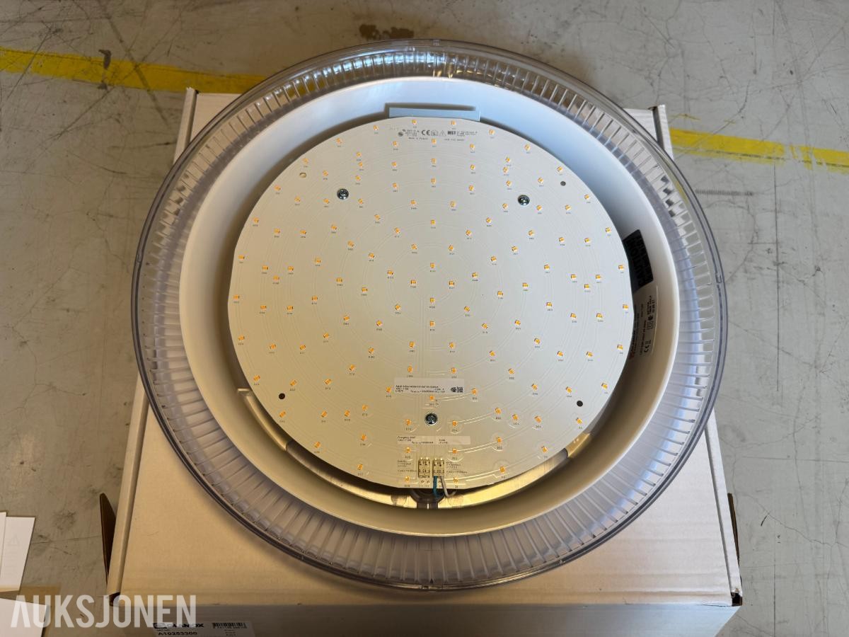 30 stk. ubrukte Glamox A10 S440 LED-lamper