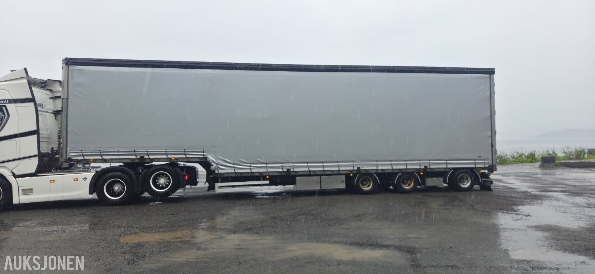 2016 Sommer SPS270PR-CU NL semitrailer, kapelloppbygg, hevbart tak