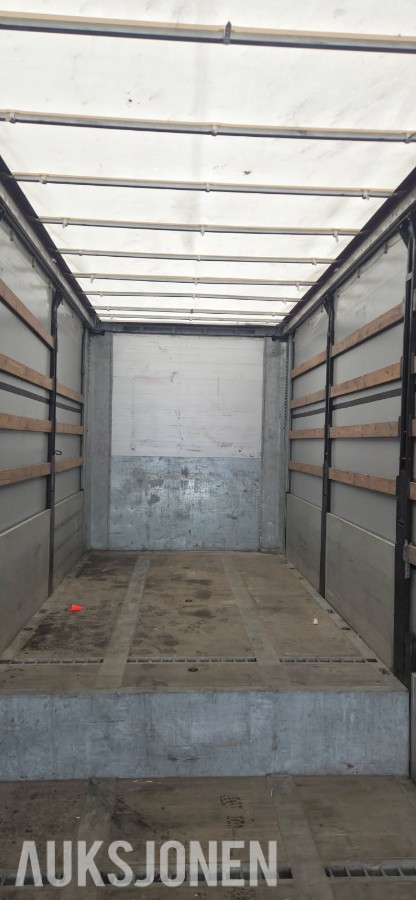 2016 Sommer SPS270PR-CU NL semitrailer, kapelloppbygg, hevbart tak