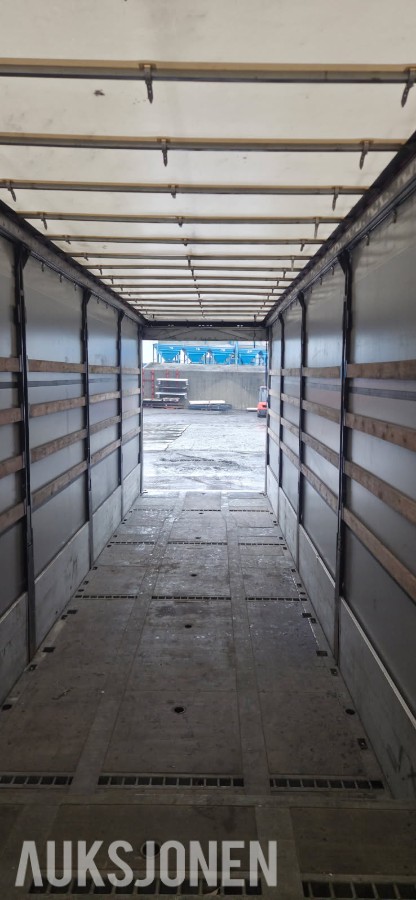 2016 Sommer SPS270PR-CU NL semitrailer, kapelloppbygg, hevbart tak