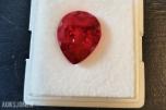 Praktfull Rubin Pigeon Blood * 5.68 CT * dråpeformet Edelsten