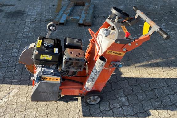 Husqvarna FS 400 LV bensindrevet betong/asfalt sag