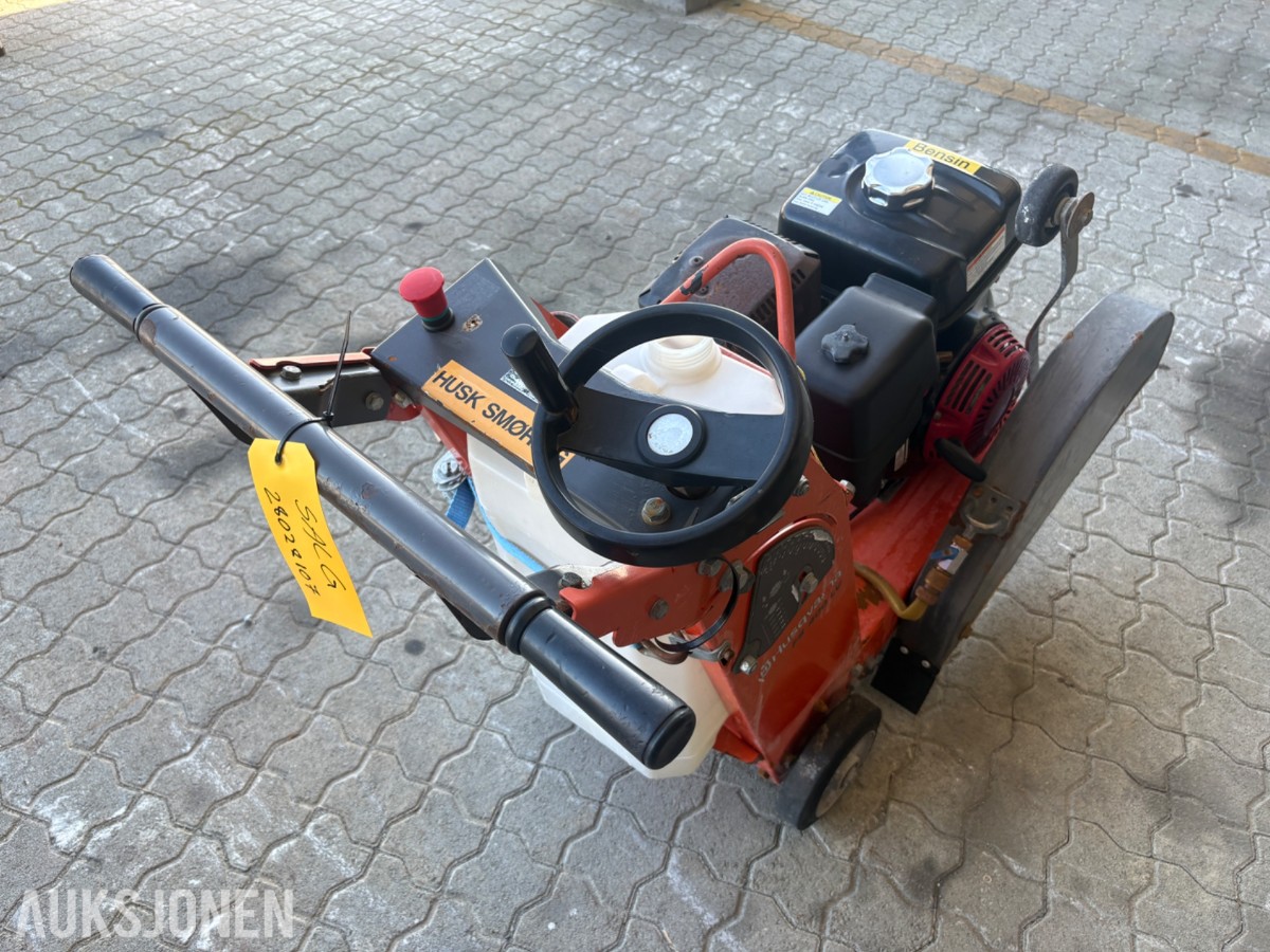 Husqvarna FS 400 LV, 2022-modell, bensindrevet betongsag/asfaltsag