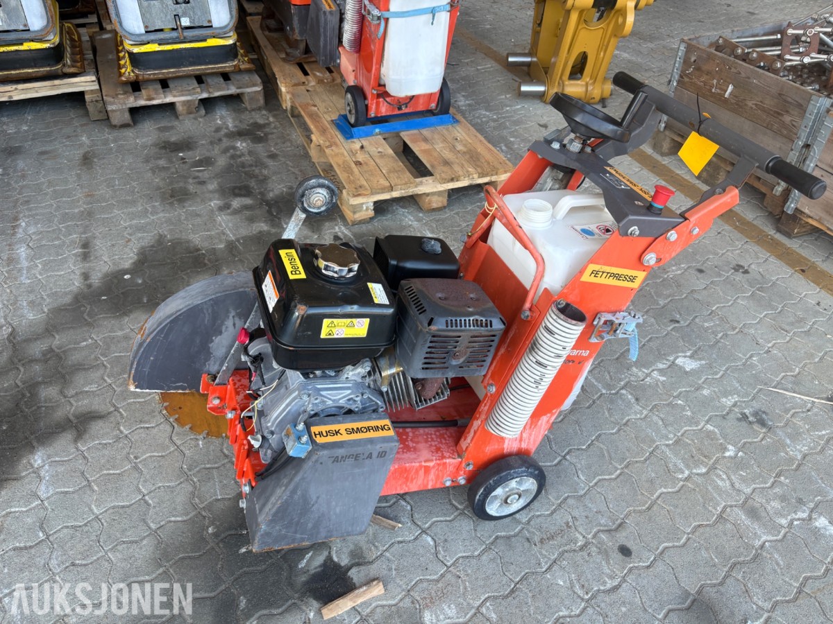 Husqvarna FS 400 LV, 2022-modell, bensindrevet betongsag/asfaltsag