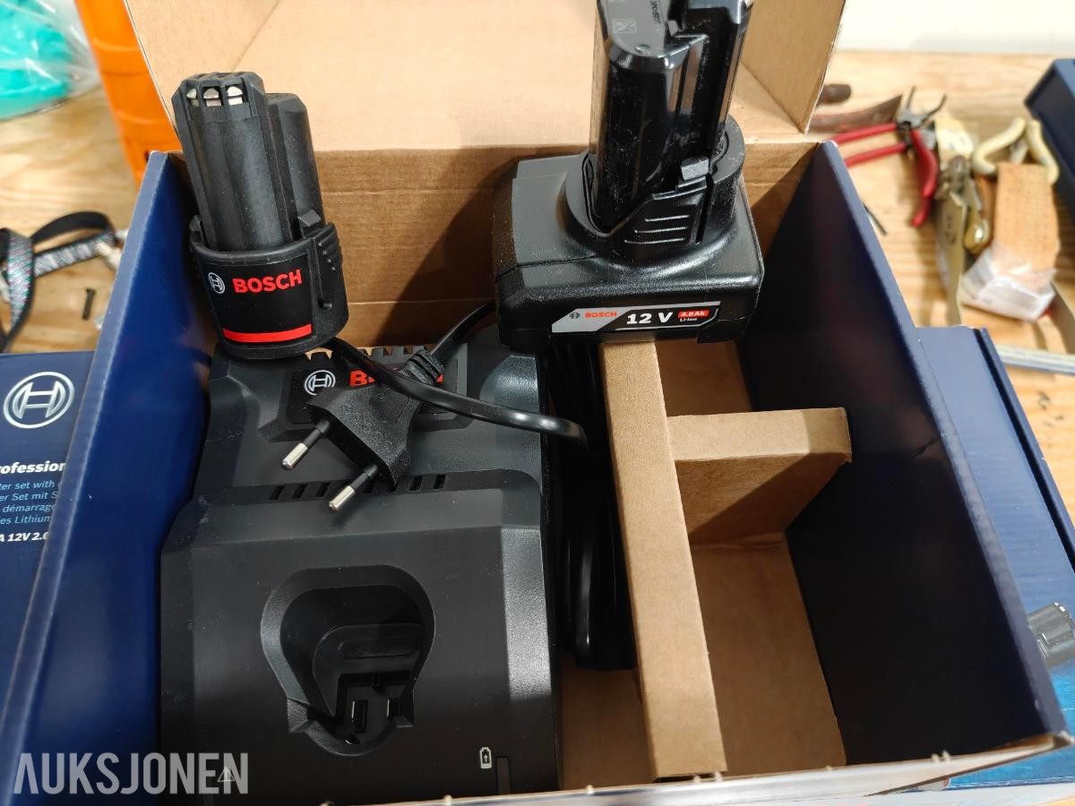 Bosch Hurtig lader - Batteripakke 12V