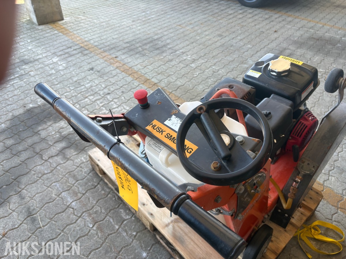 Husqvarna FS 400 LV Asfaltsag