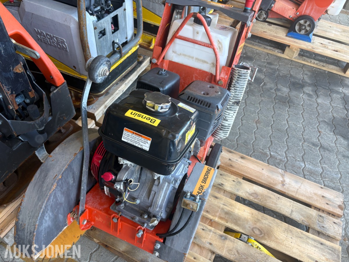 Husqvarna FS 400 LV Asfaltsag