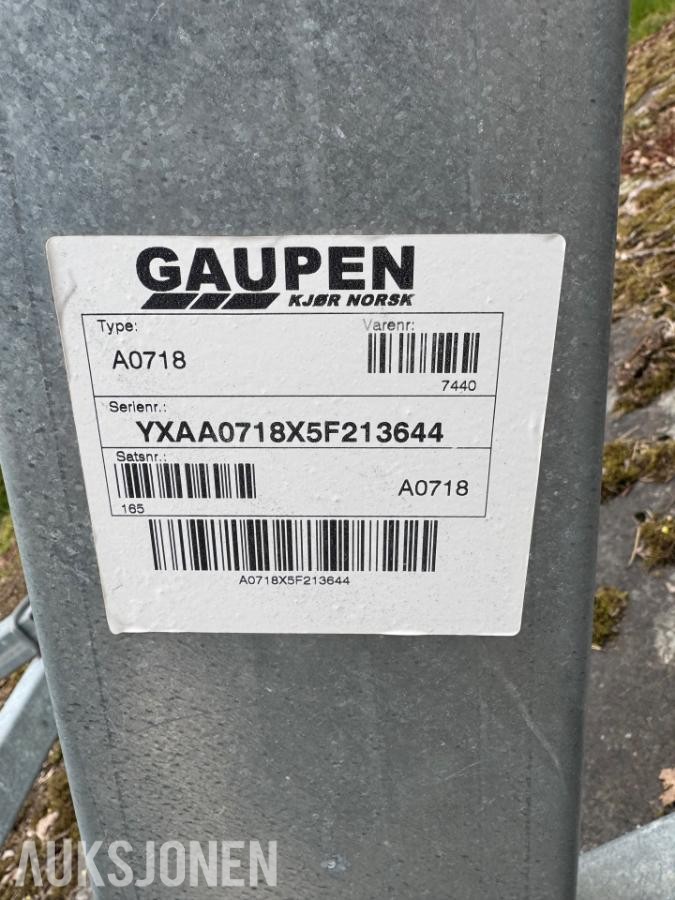 1980 Rana 14 fot med 25 hk Johnson og registrert tilhenger