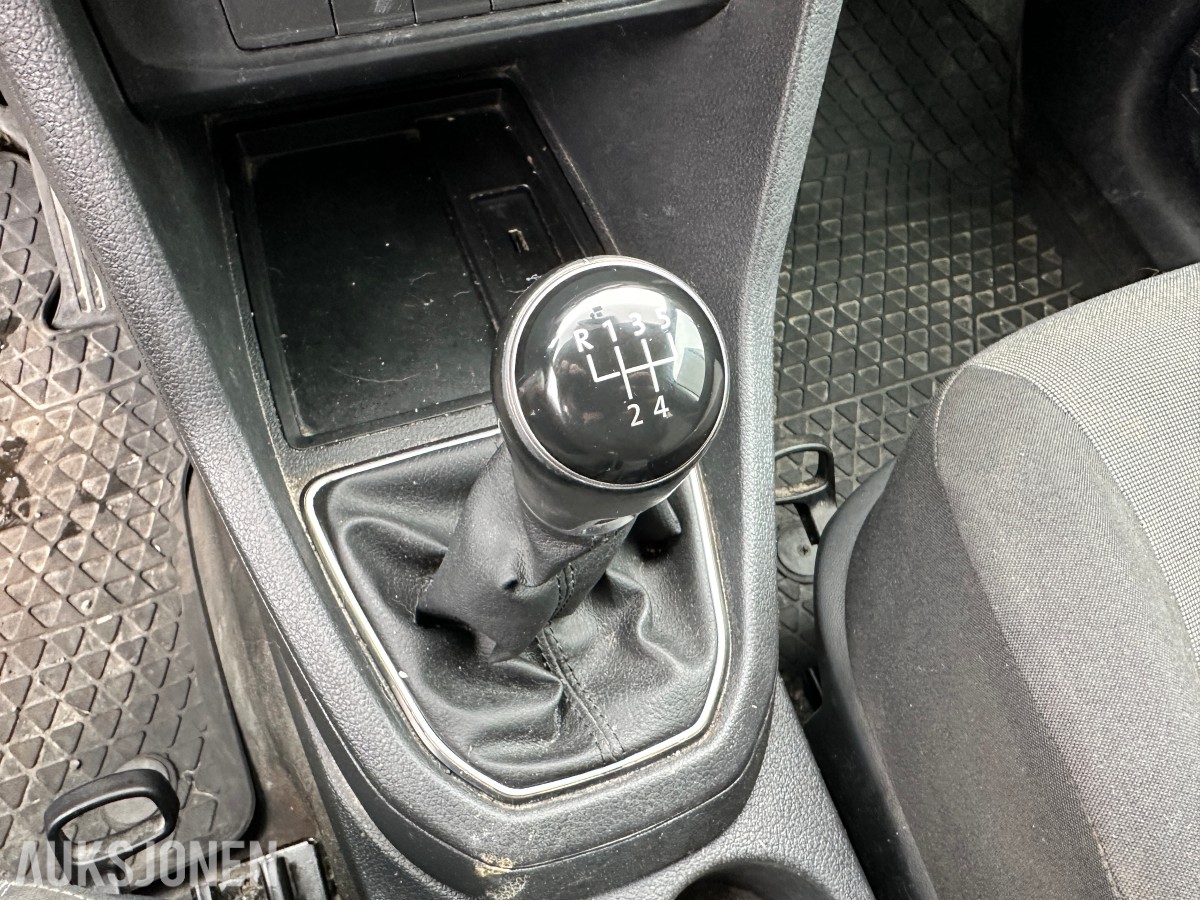 2018 Volkswagen CADDY 2.0 TDI 102HK HENGERFESTE TAKSTATIV