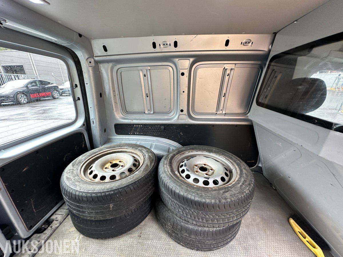 2018 Volkswagen CADDY 2.0 TDI 102HK HENGERFESTE TAKSTATIV