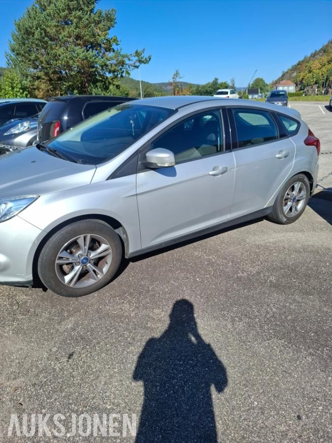 2013 Ford Focus 1.0 101hk hengerfeste s+v dekk eu ok 09.2027