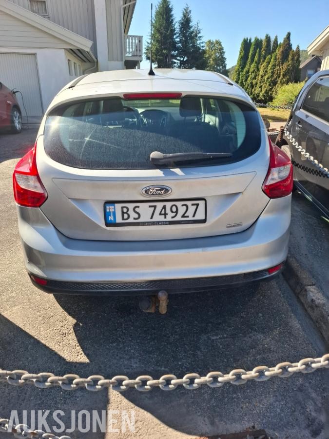 2013 Ford Focus 1.0 101hk hengerfeste s+v dekk eu ok 09.2027