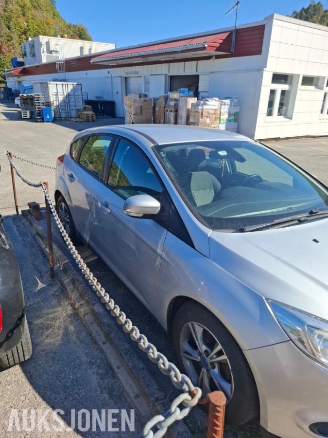 2013 Ford Focus 1.0 101hk hengerfeste s+v dekk eu ok 09.2027