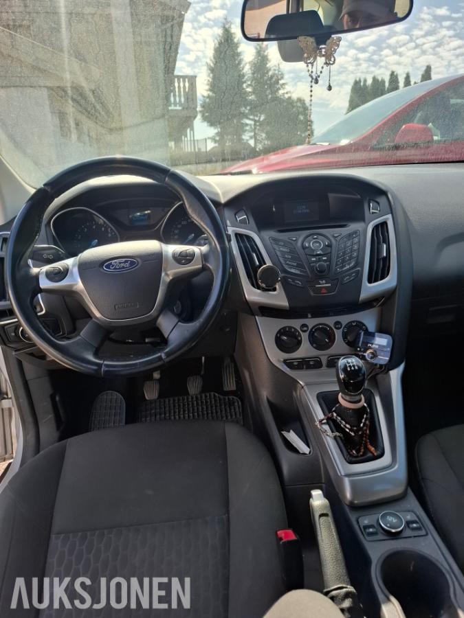 2013 Ford Focus 1.0 101hk hengerfeste s+v dekk eu ok 09.2027