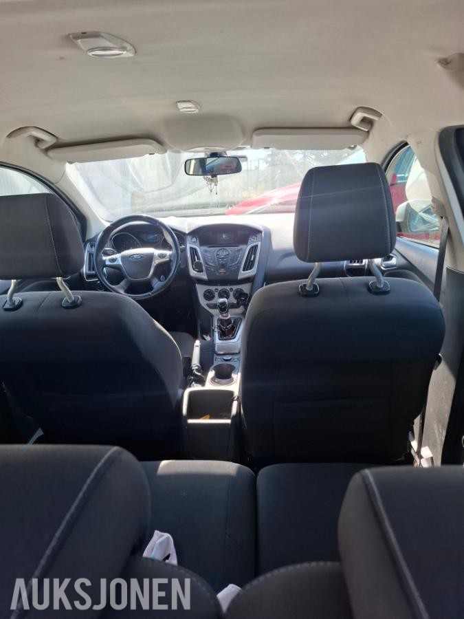 2013 Ford Focus 1.0 101hk hengerfeste s+v dekk eu ok 09.2027