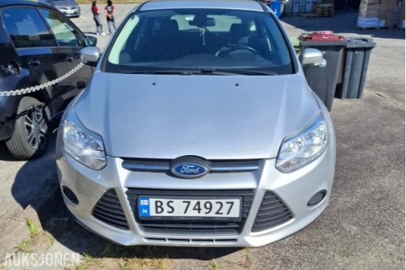 2013 Ford Focus 1.0 101hk hengerfeste s+v dekk eu ok 09.2027