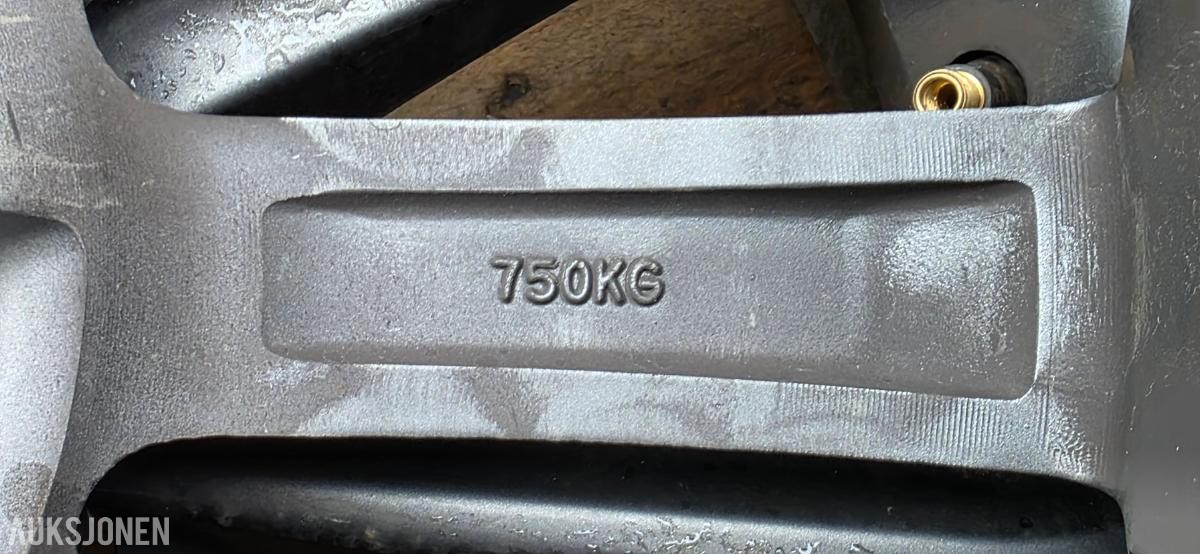 Mega Wheels Gunmetal eller Matt Grey - Felg 17"