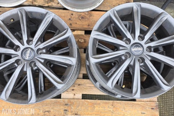 Mega Wheels Gunmetal eller Matt Grey - Felg 17"
