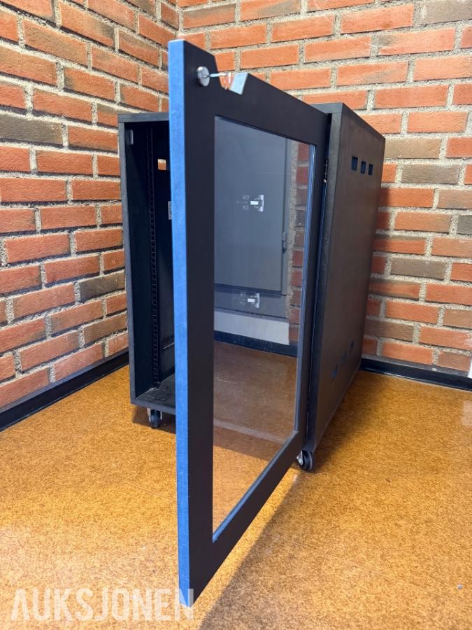 Svart Rackskap/ Serverskap