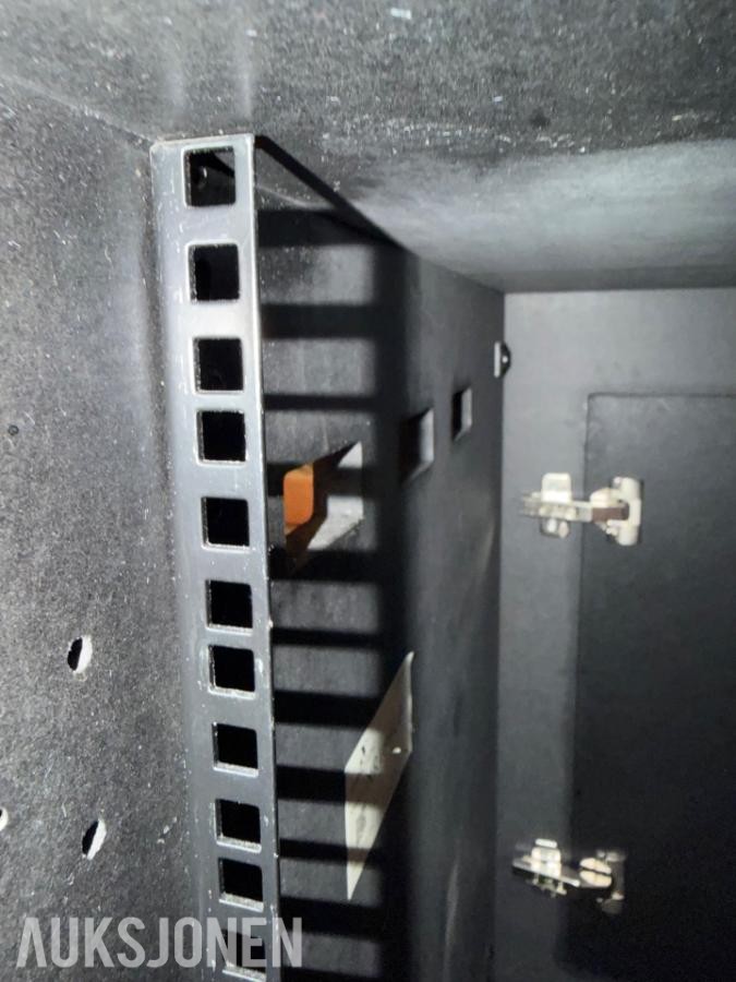 Svart Rackskap/ Serverskap