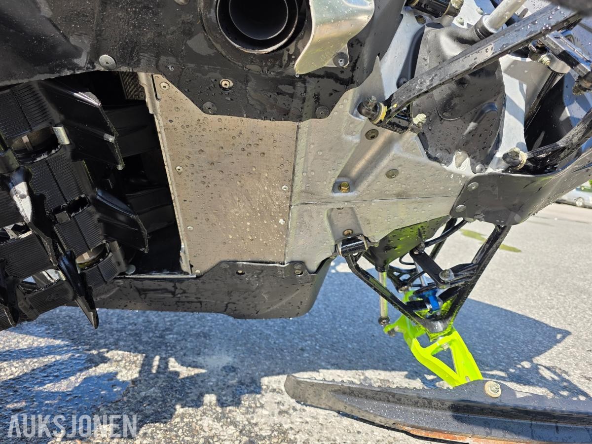 2024 Polaris 9R RMK Khaos Slash