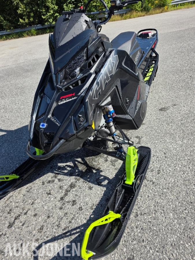 2024 Polaris 9R RMK Khaos Slash