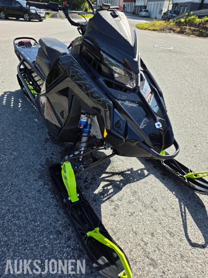 2024 Polaris 9R RMK Khaos Slash
