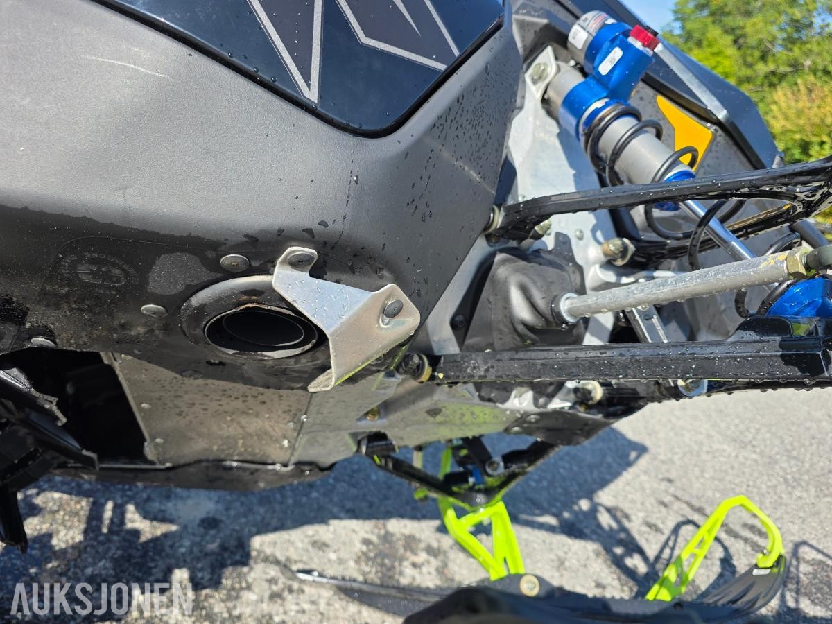 2024 Polaris 9R RMK Khaos Slash