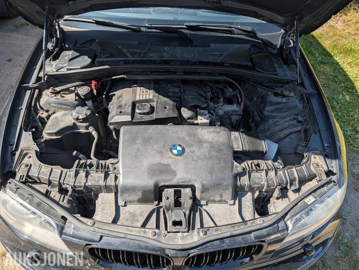 2011 BMW 1-serie, 118I 2.0, Delebil/reparasjonsobjekt