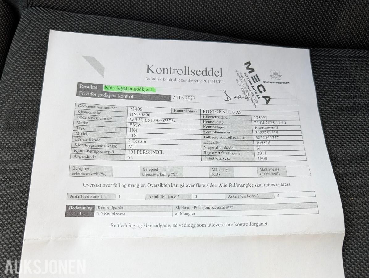 2011 BMW 1-serie, 118I 2.0, Delebil/reparasjonsobjekt