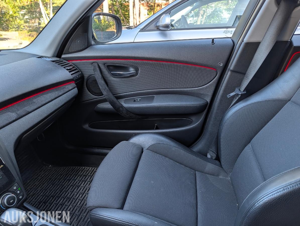 2011 BMW 1-serie, 118I 2.0, Delebil/reparasjonsobjekt