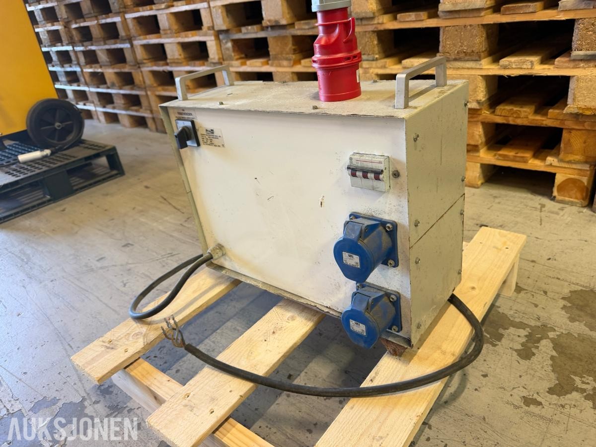 2009 Strømomformer  400 V til 230 V