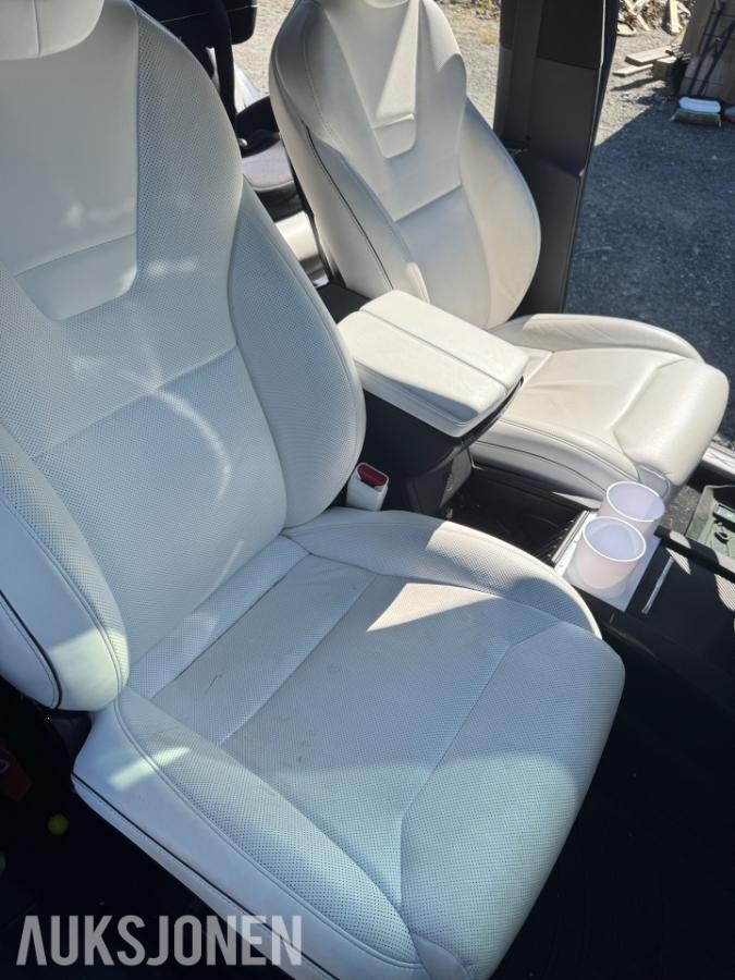 2017 Tesla MODEL X 193KW HENGERFESTE SOLTAK SKINN S+V DEKK 178280km
