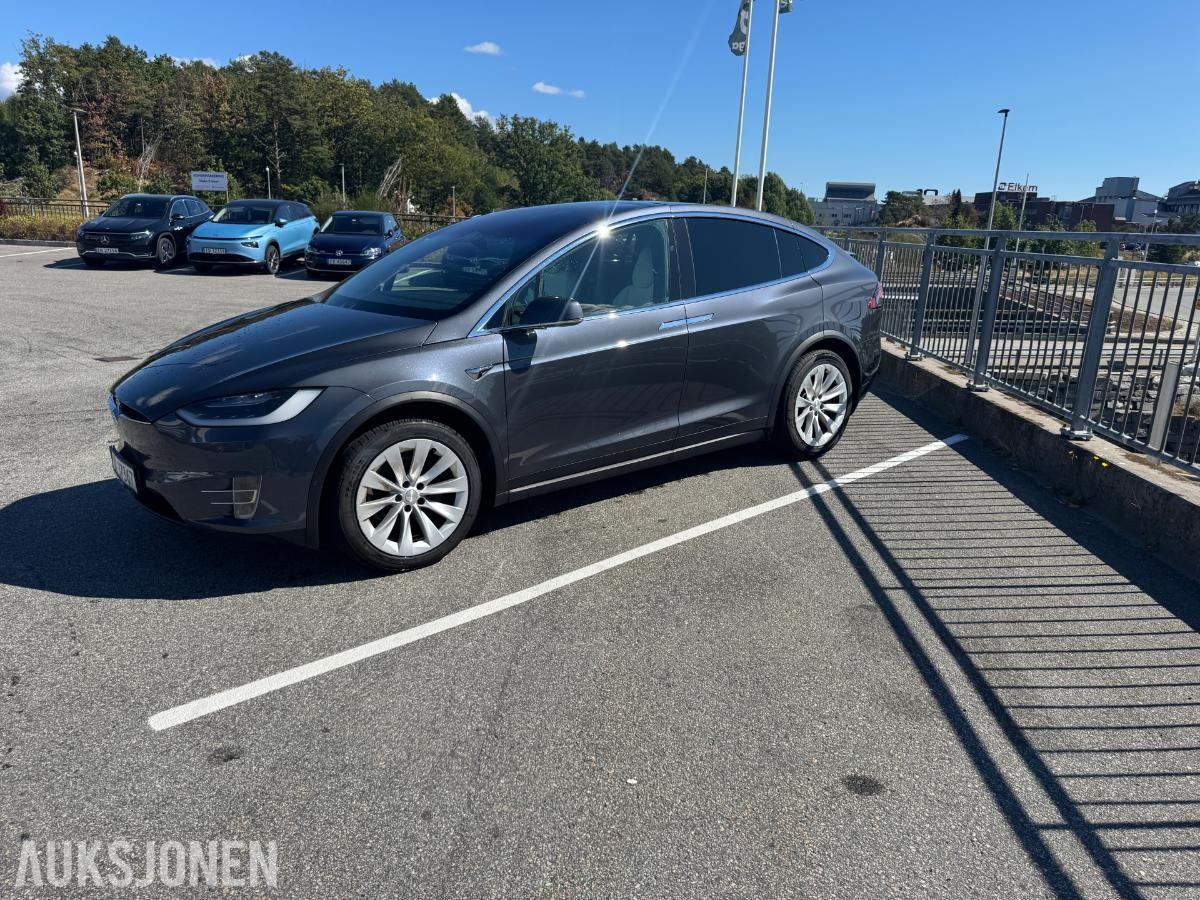 2017 Tesla MODEL X 193KW HENGERFESTE SOLTAK SKINN S+V DEKK 178280km