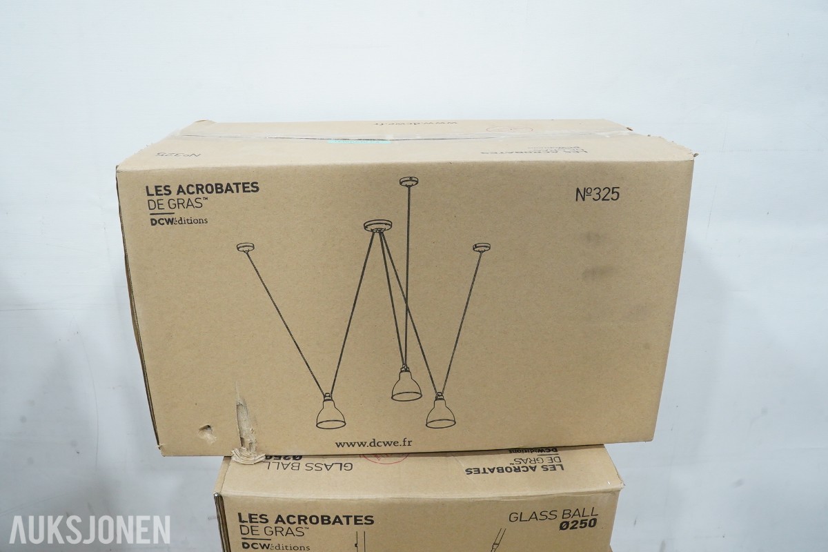Større belysningsparti – DCW éditions, SG Armaturen, Equilight og Mean Well