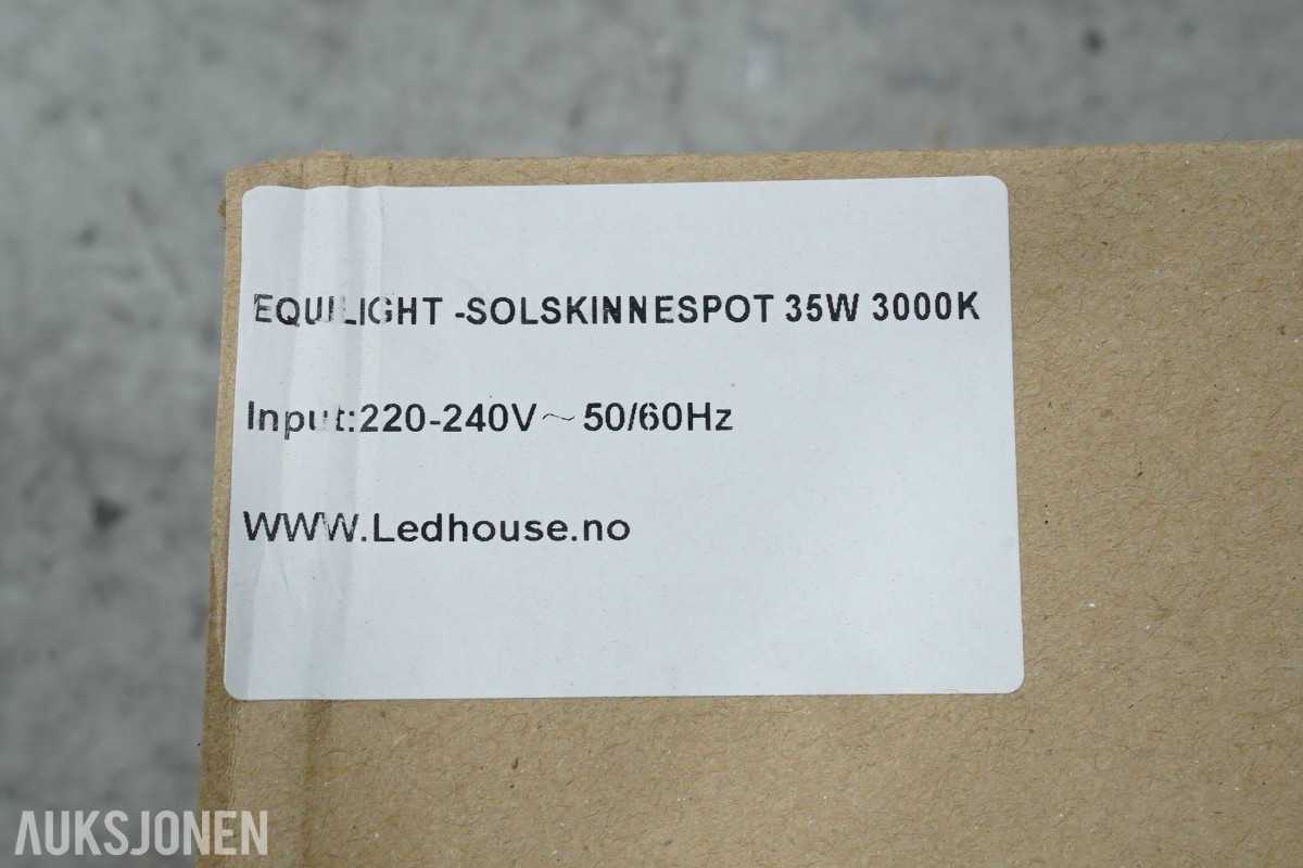 Større belysningsparti – DCW éditions, SG Armaturen, Equilight og Mean Well