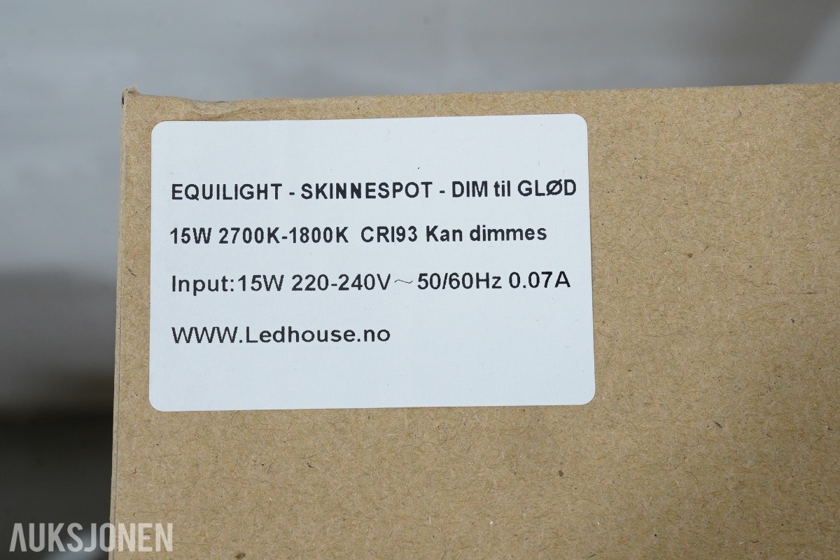 Større belysningsparti – DCW éditions, SG Armaturen, Equilight og Mean Well