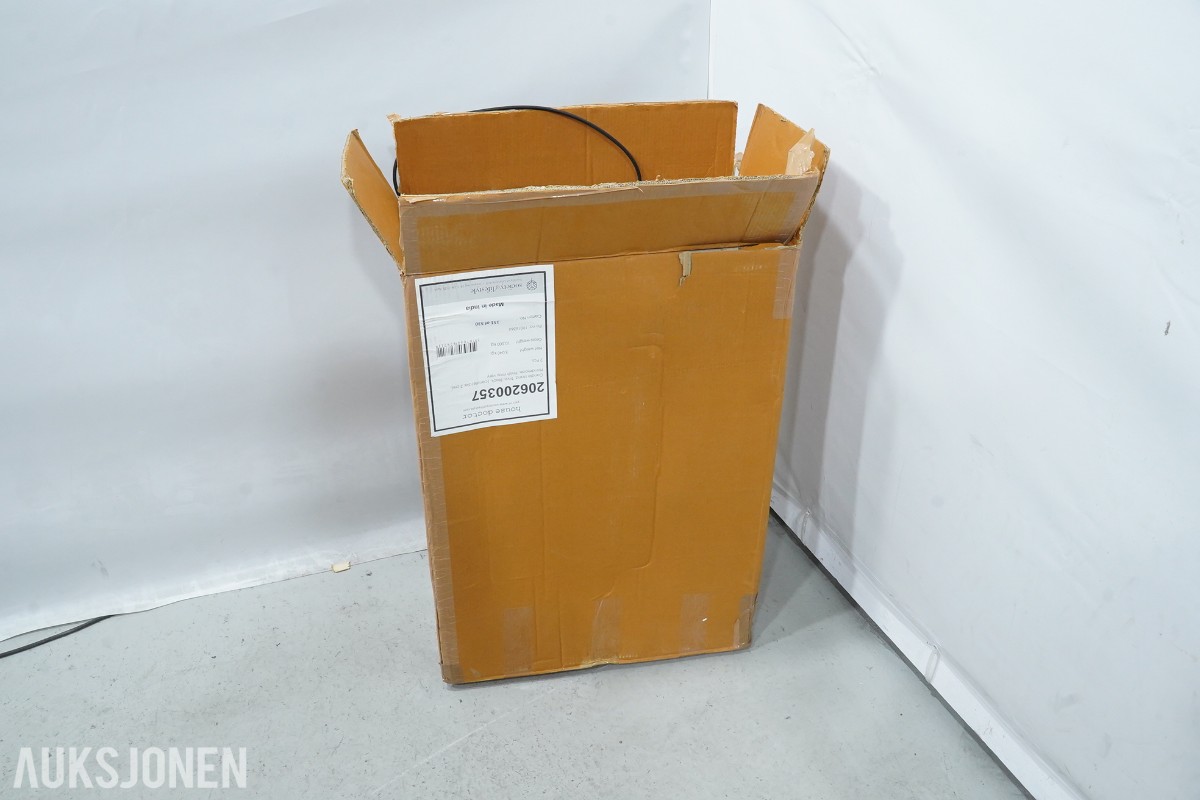 Større belysningsparti – DCW éditions, SG Armaturen, Equilight og Mean Well