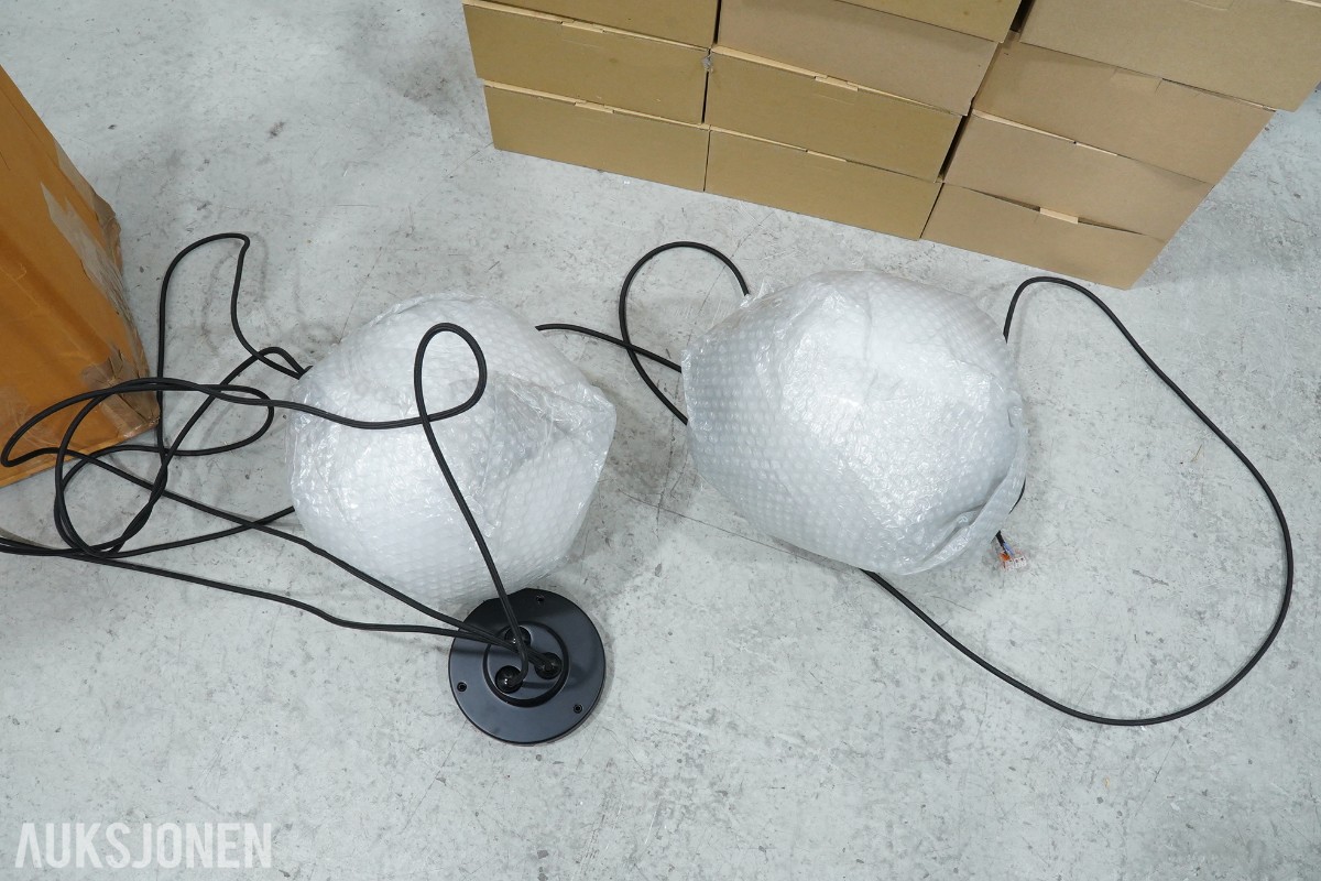 Større belysningsparti – DCW éditions, SG Armaturen, Equilight og Mean Well